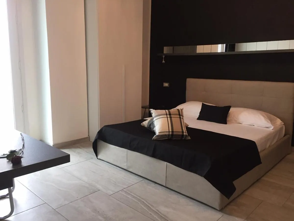 Garda Relais Luna Blu Peschiera del Garda 3*,