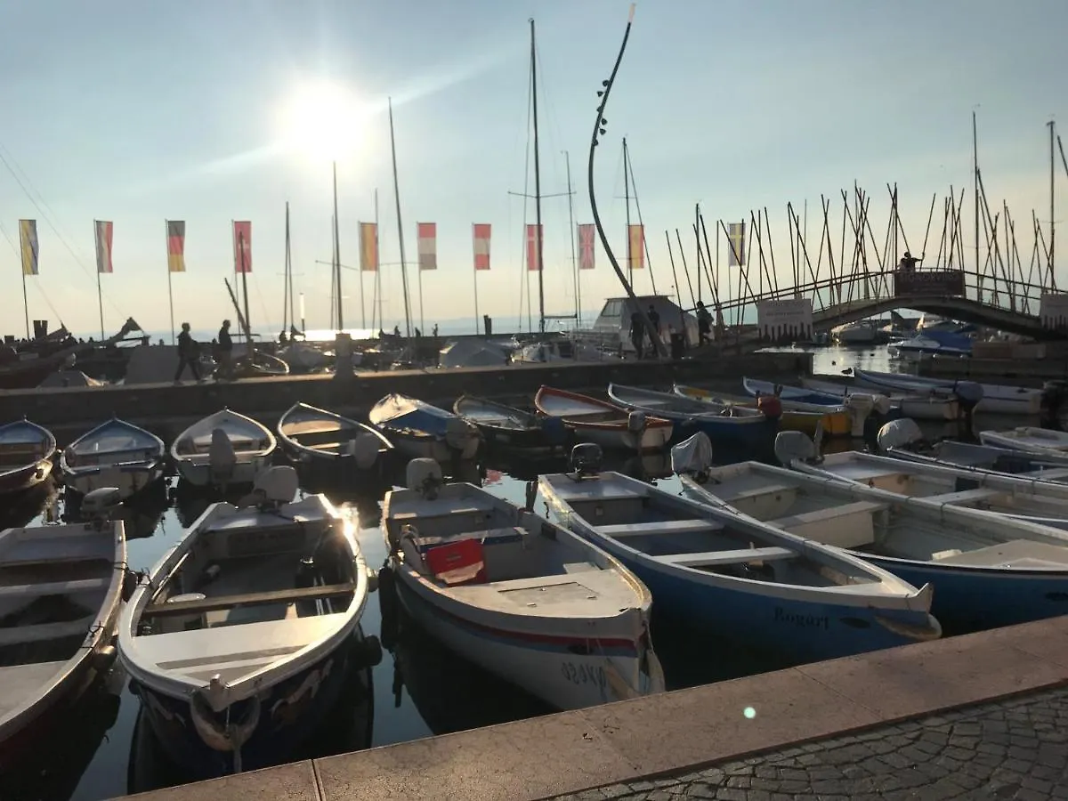 Garda Relais Luna Blu Peschiera del Garda Maison d'hôtes